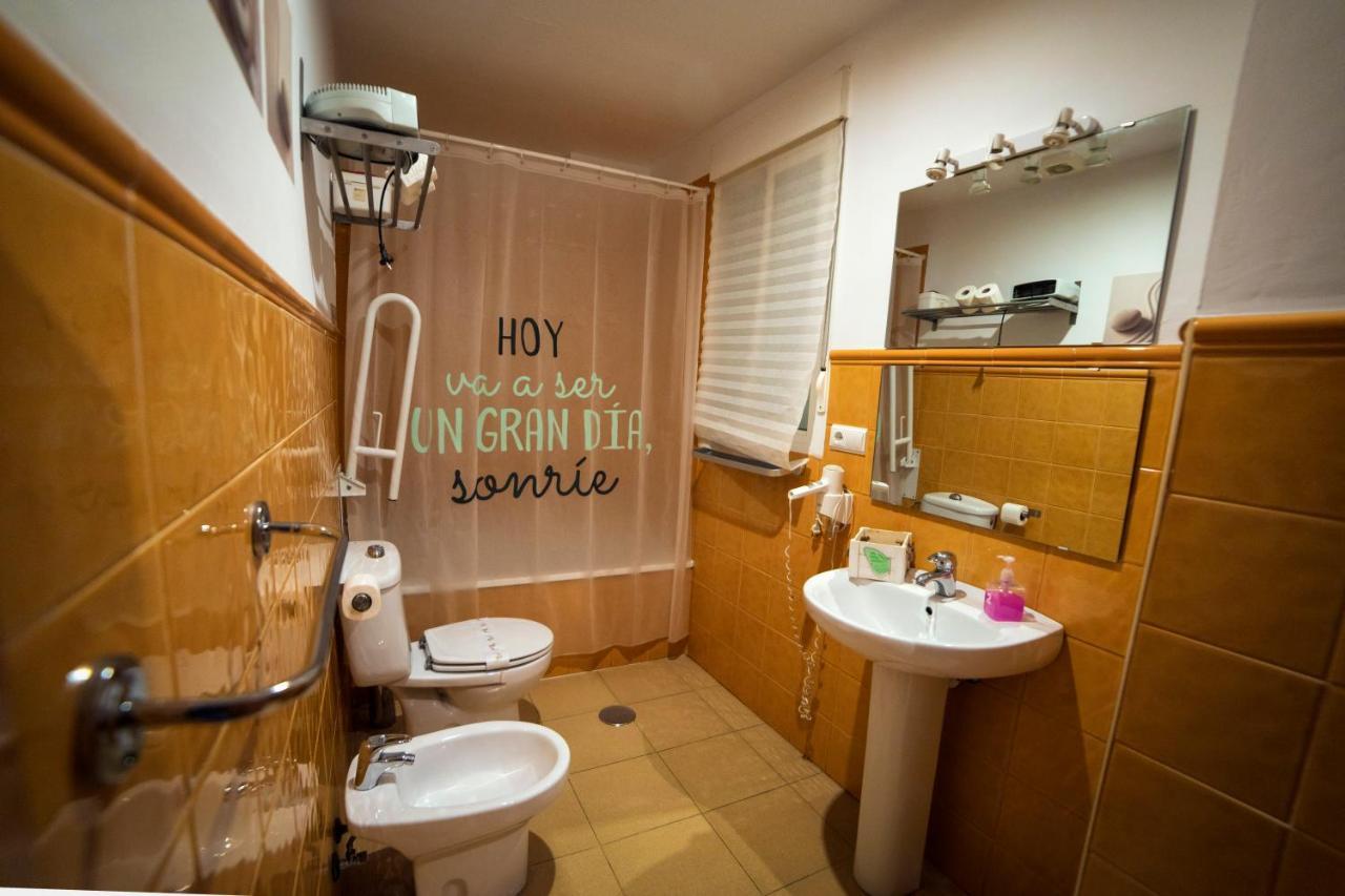 Apartamentos Turisticos Architettura Ubeda Екстериор снимка
