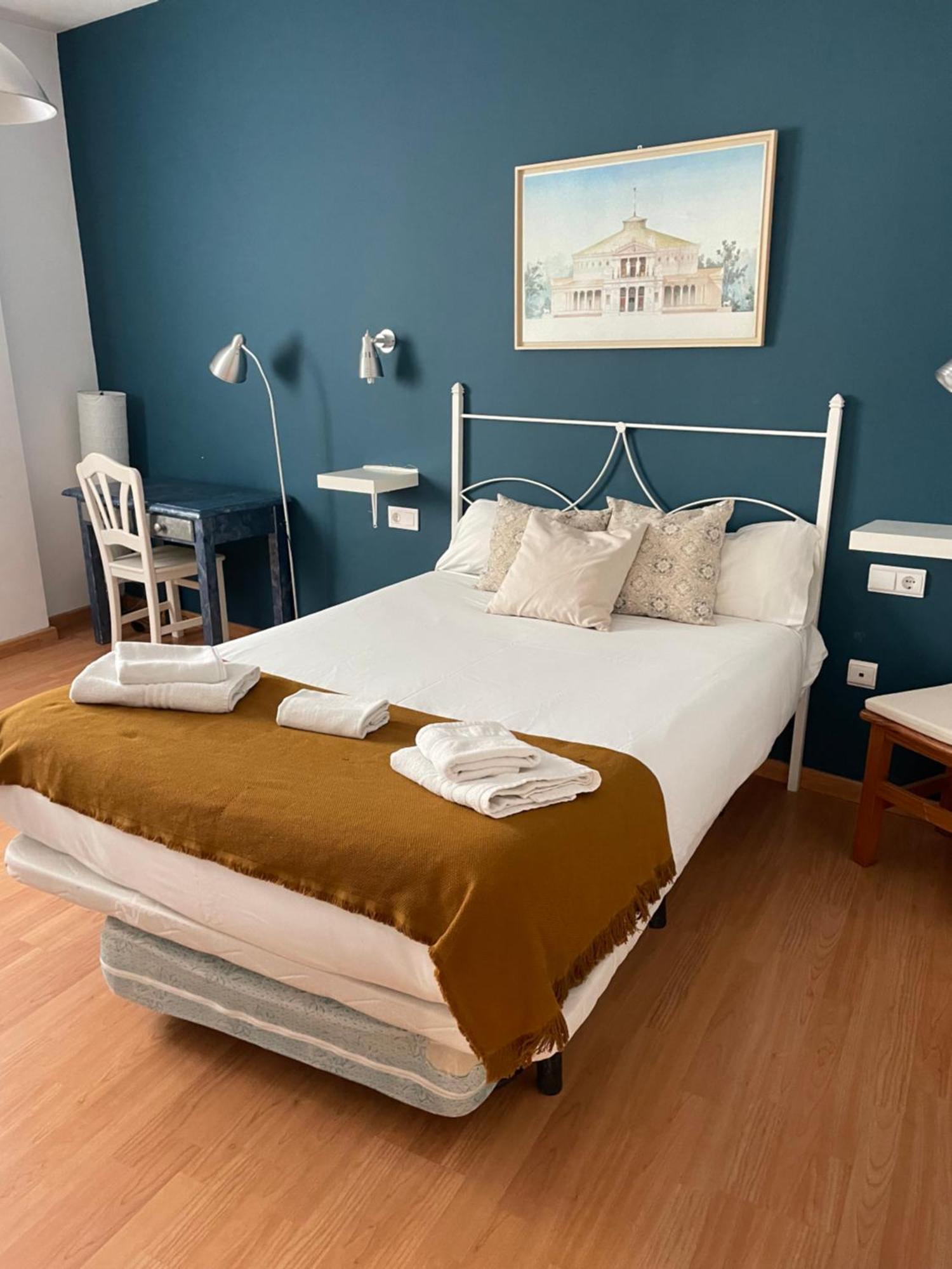 Apartamentos Turisticos Architettura Ubeda Екстериор снимка
