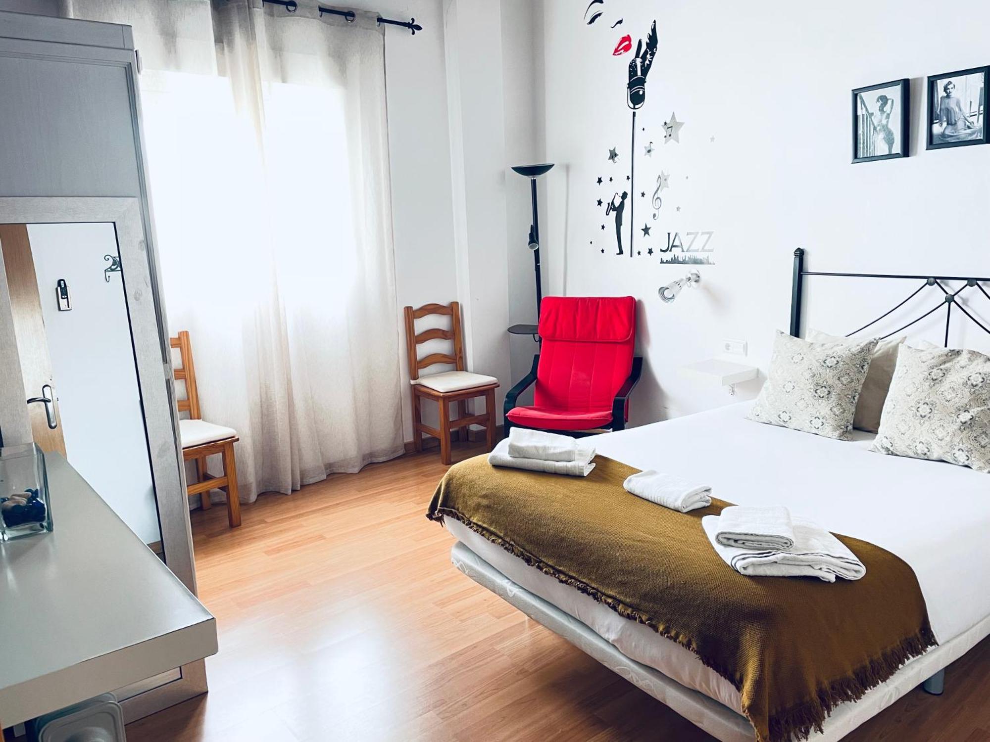 Apartamentos Turisticos Architettura Ubeda Екстериор снимка