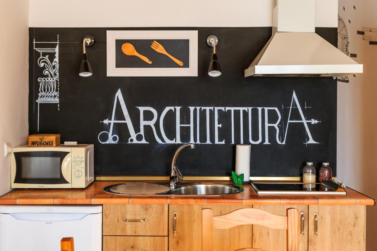 Apartamentos Turisticos Architettura Ubeda Екстериор снимка